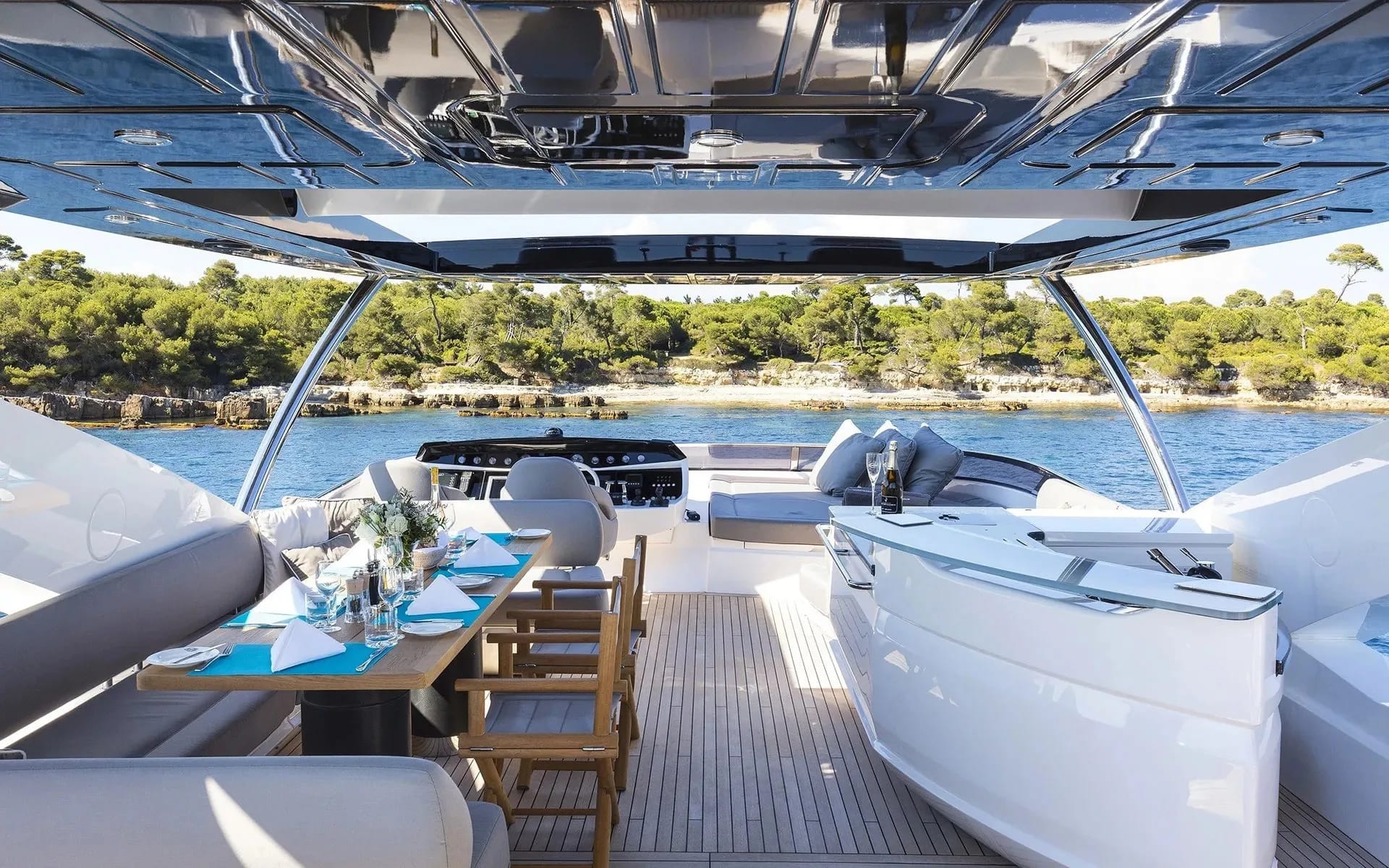 M/Y Sunseeker 28m — 2