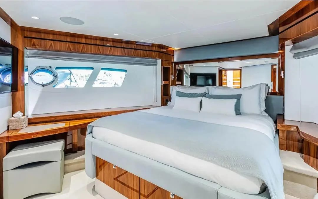 M/Y Sunseeker 28m — 3