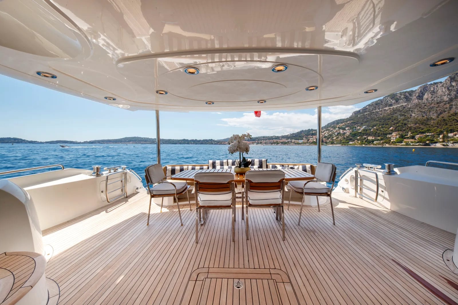 M/Y Sunseeker 85 — 2