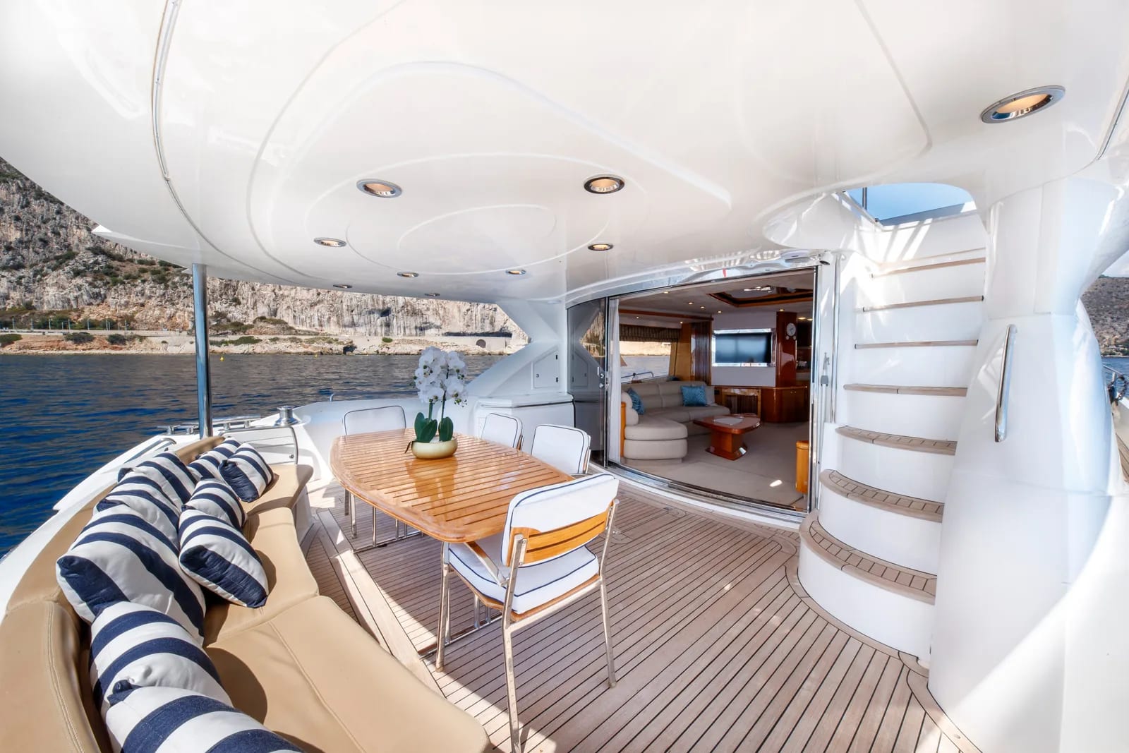 M/Y Sunseeker 85 — 3