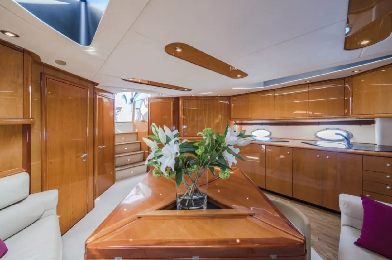 M/Y Sunseeker Predator — 4