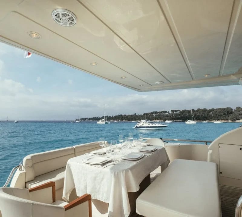 M/Y To Escape — 2