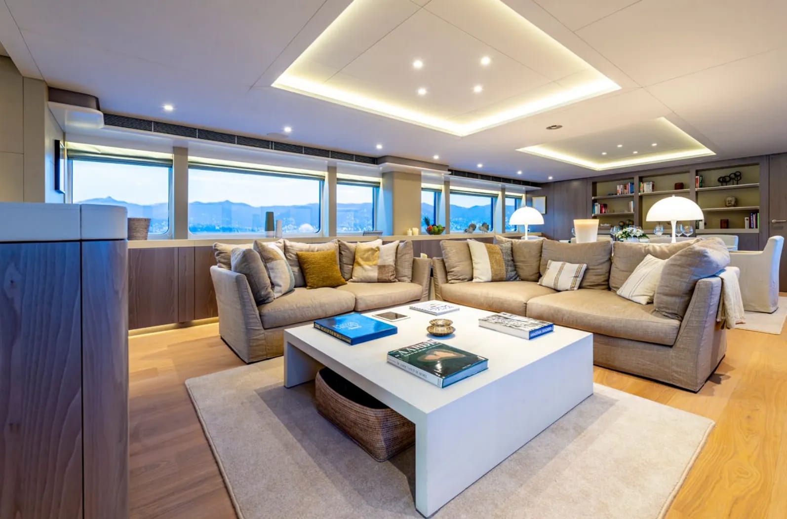 M/Y Unexpected — 4