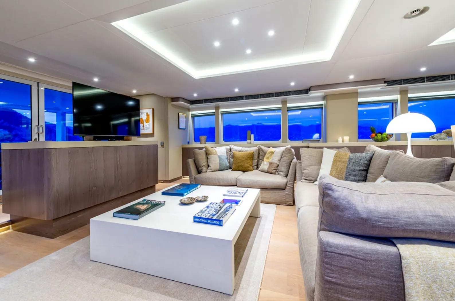 M/Y Unexpected — 5