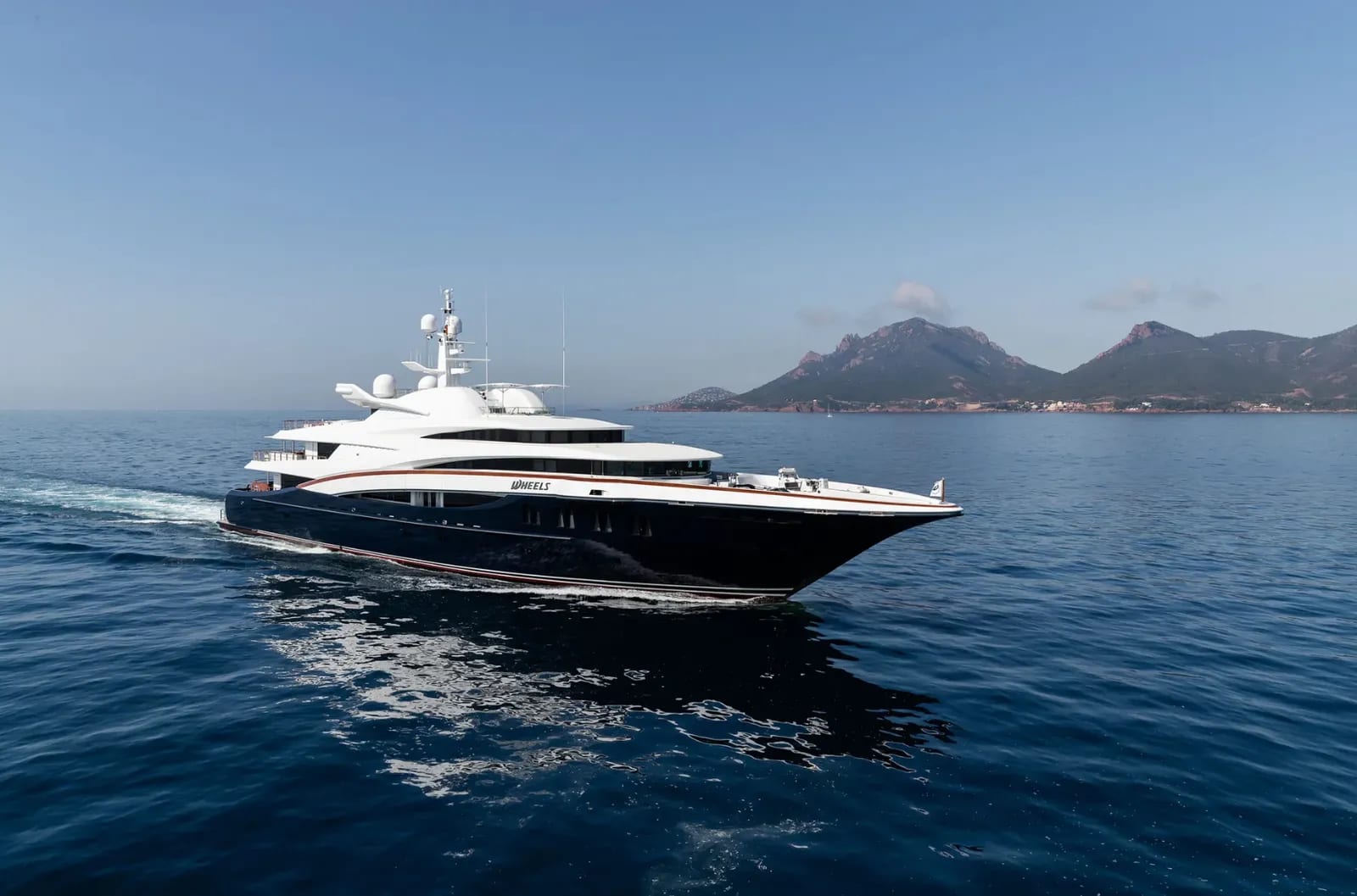 M/Y Wheels — 2