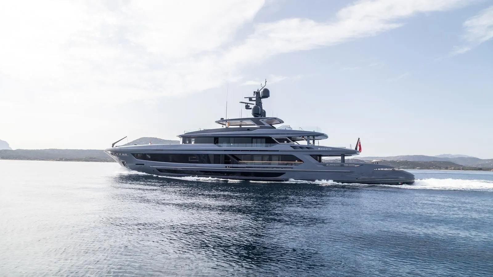 M/Y Akula