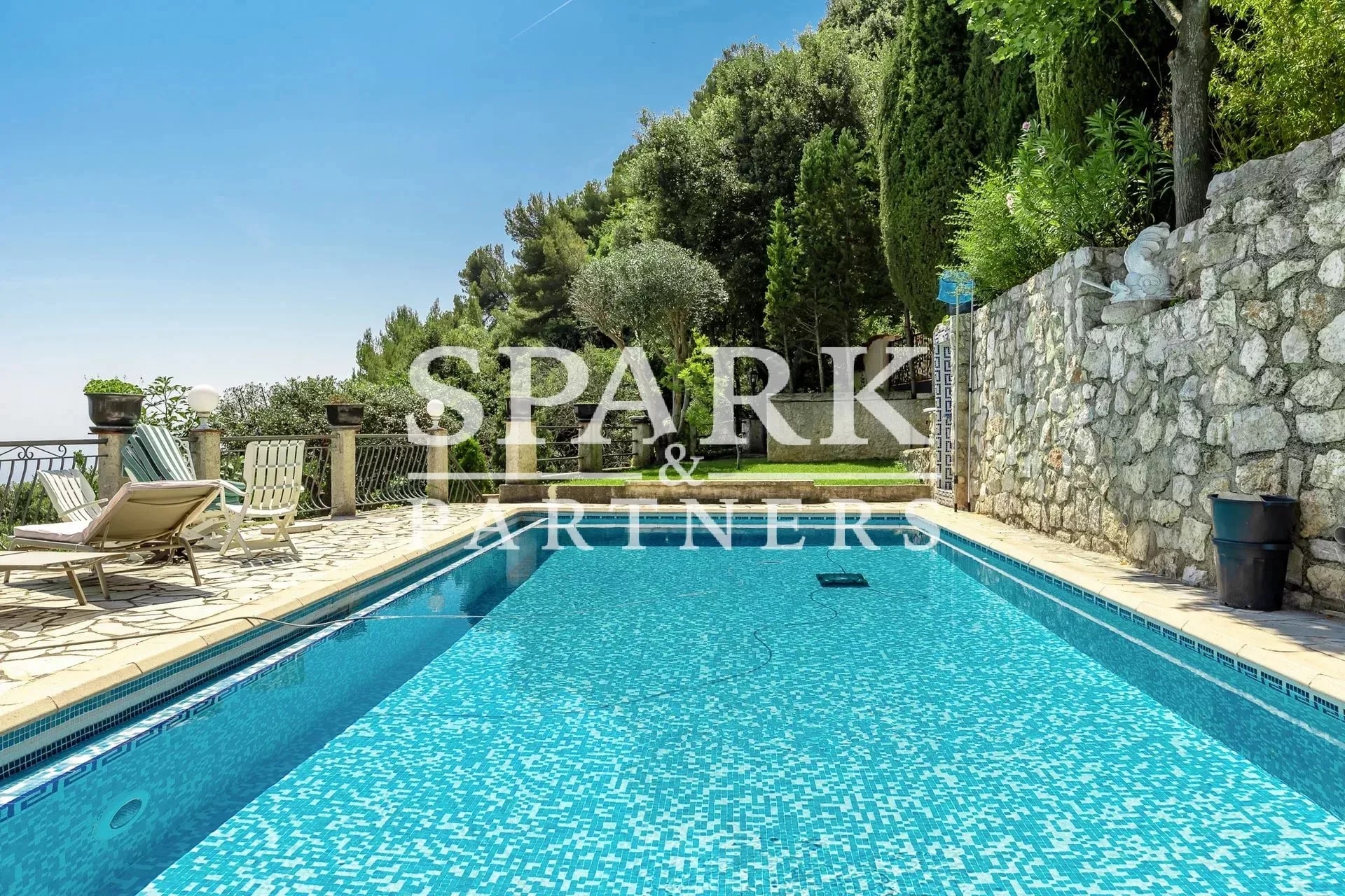 La Turbie - Charmante villa provençale avec vue sur Monaco