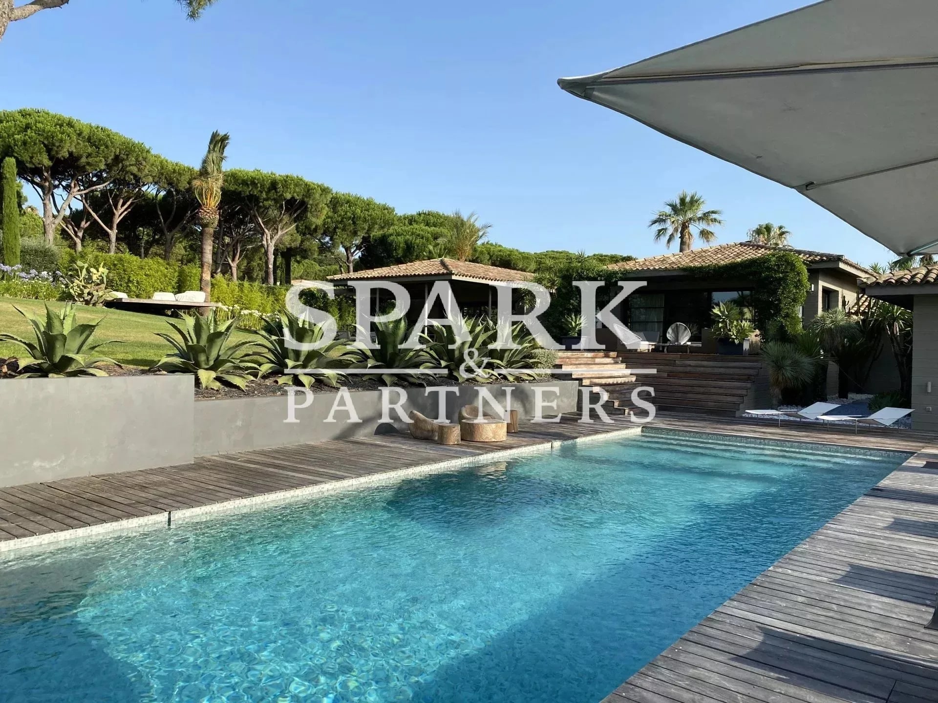 Ramatuelle - Villa contemporaine proche de la Baie de Pampelonne