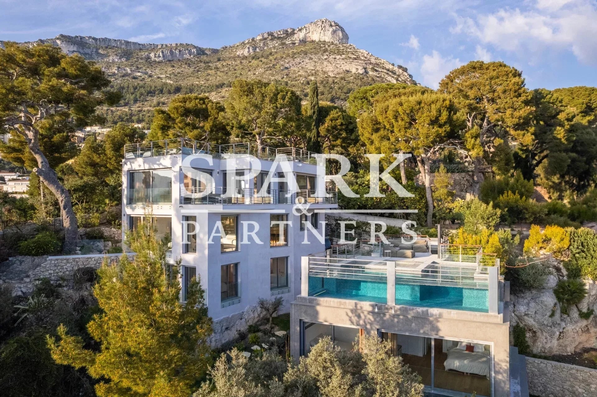 Superbe villa contemporaine – Vue mer panoramique