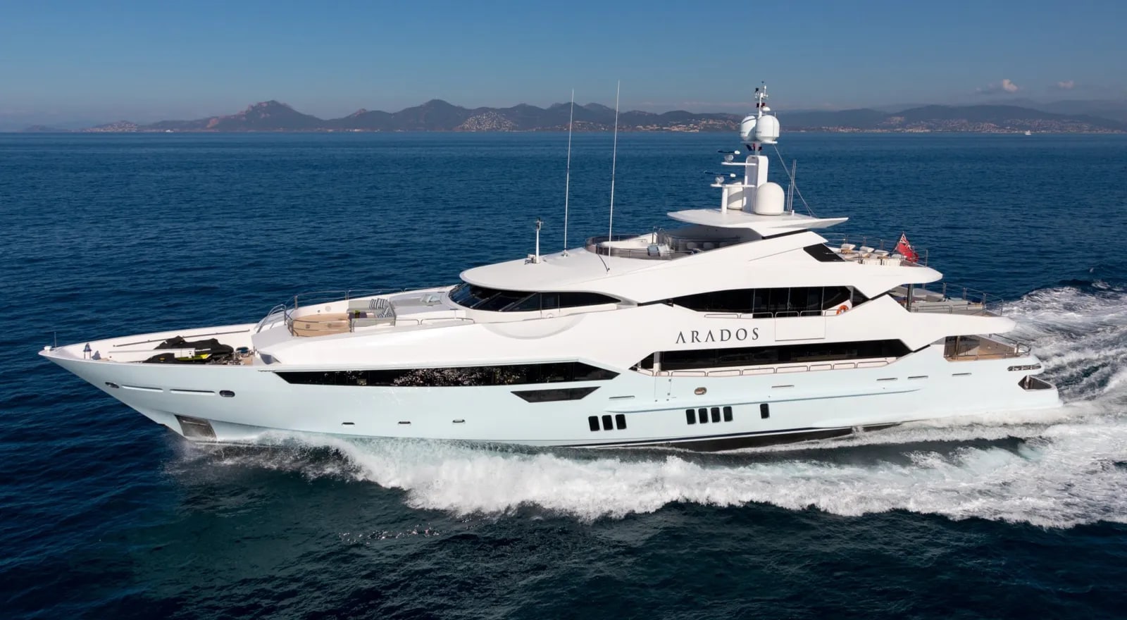 M/Y Arados