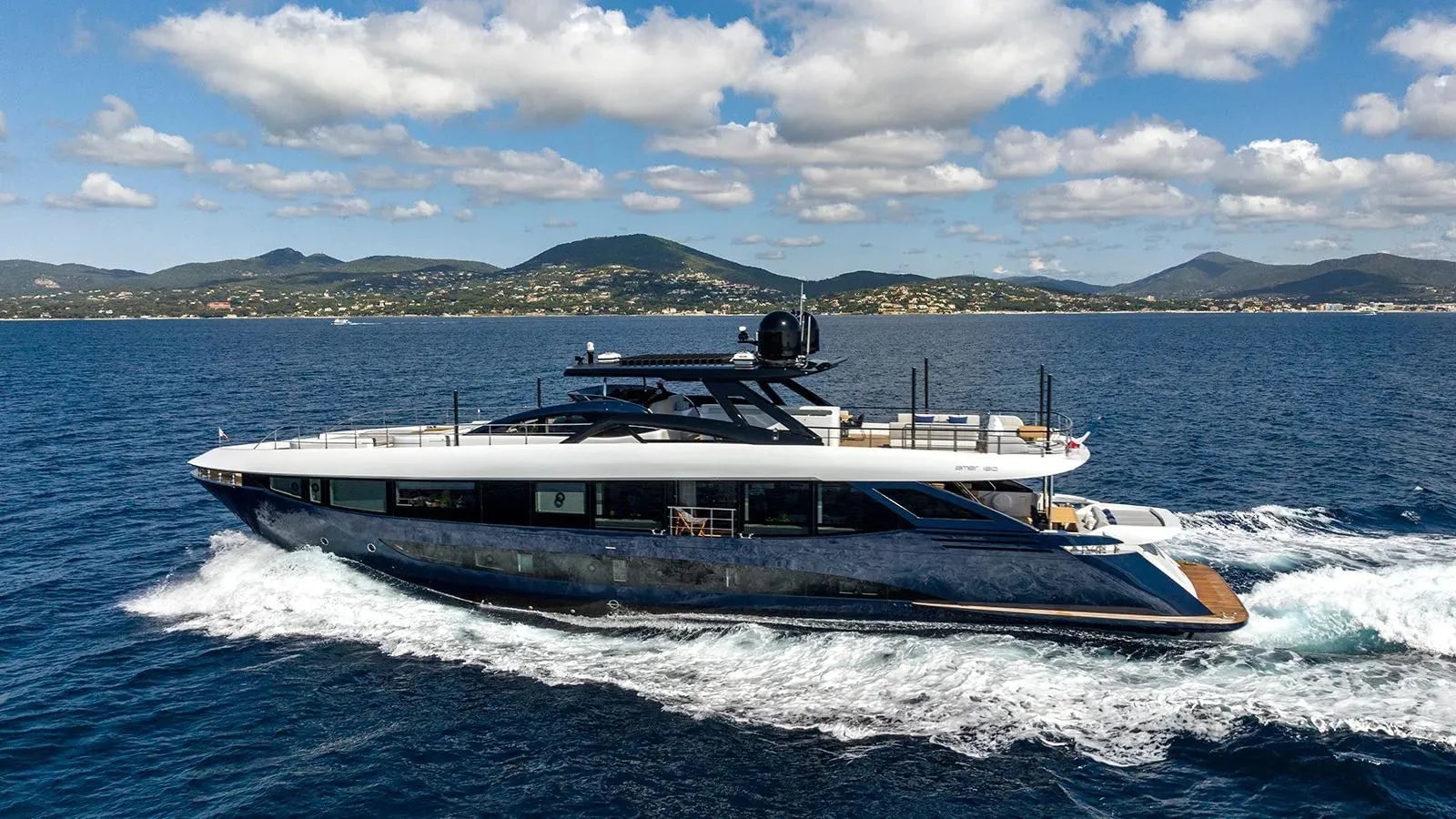 M/Y Arsana
