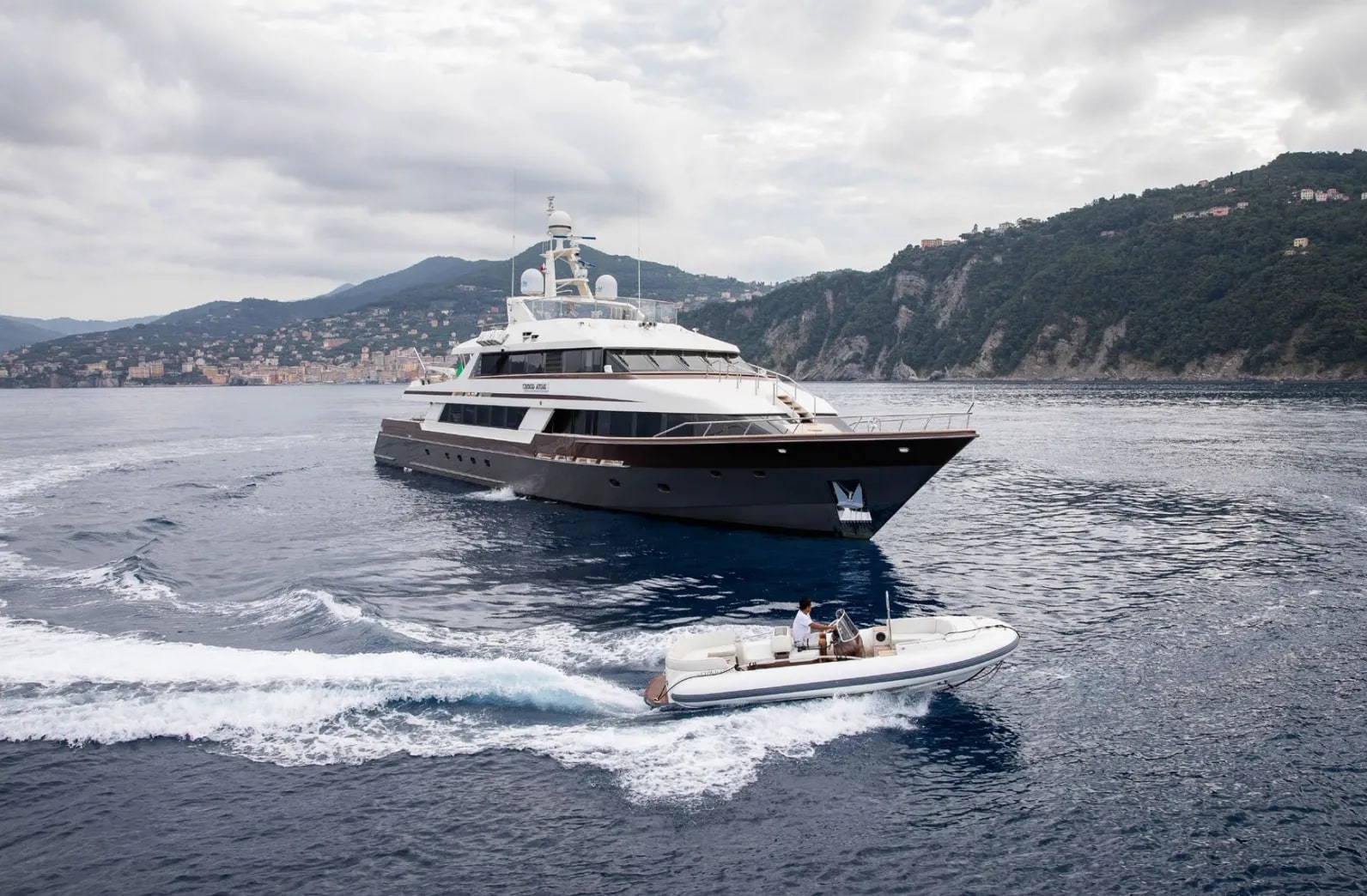 M/Y Cloud Atlas