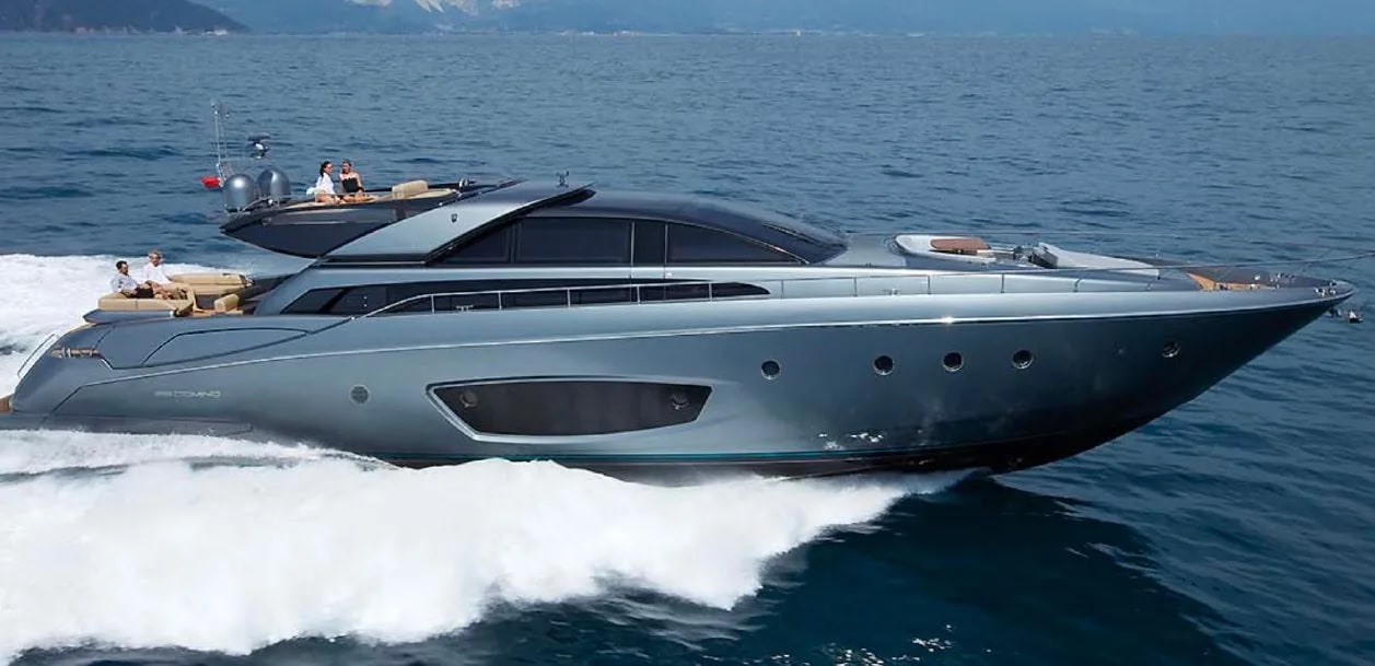 M/Y Domino