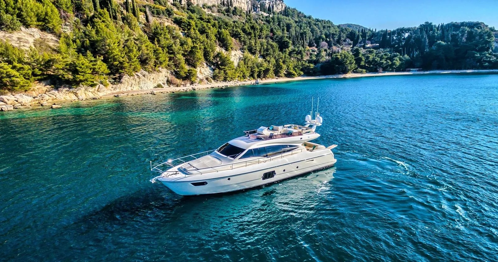 M/Y Ferretti 620
