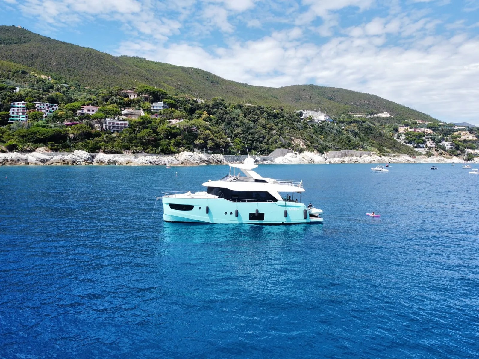 M/Y Navetta 58
