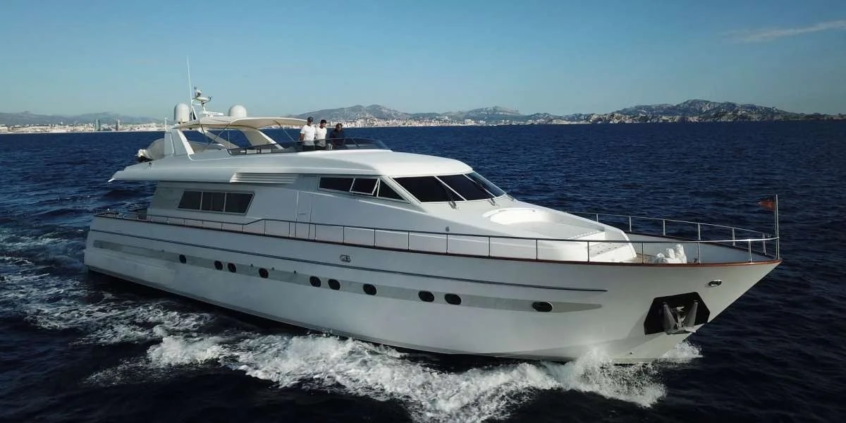 M/Y OLA