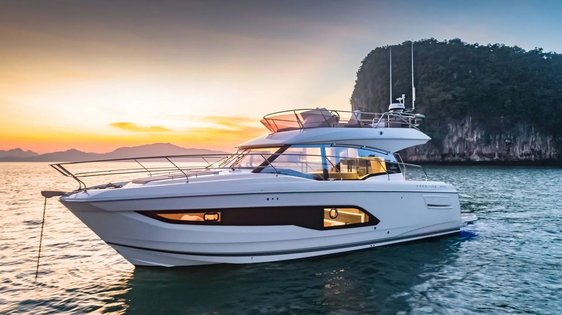 M/Y Prestige 420 Fly