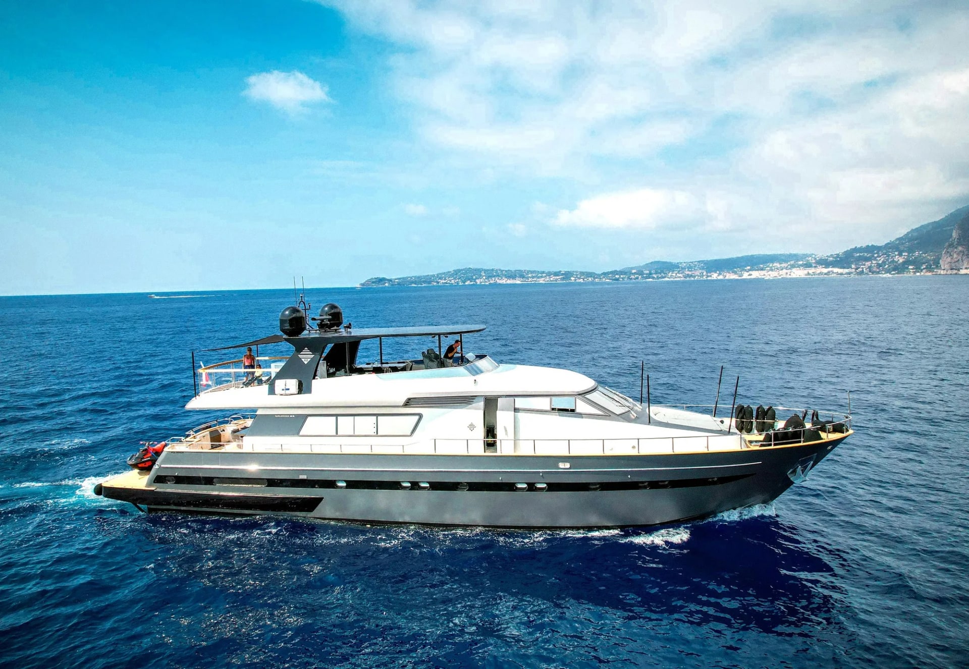 M/Y Sanlorenzo 24m