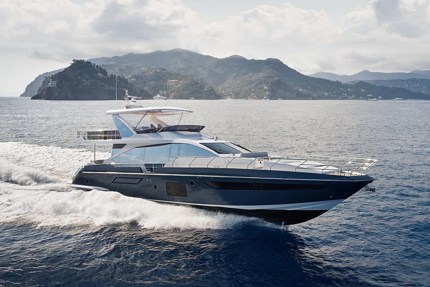 M/Y Solstice