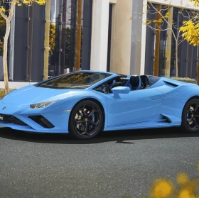Location de voiture McLaren 720S Spider à Monaco