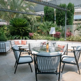 Luxurious Renovated 4-Room Penthouse