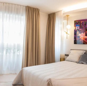 Luxurious Renovated 4-Room Penthouse