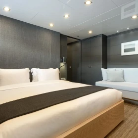 M/Y ZIA