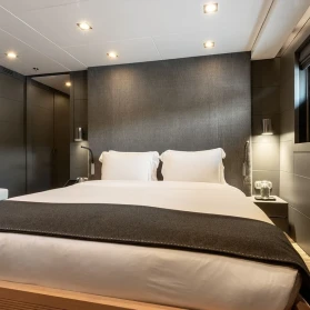M/Y ZIA