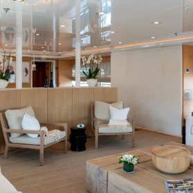 M/Y ZIA
