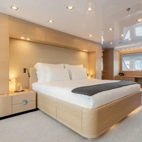 M/Y ZIA