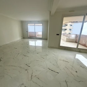 Luxury 3-Room Apartment